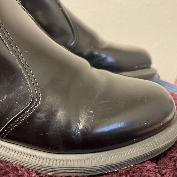 Dr. Martens Women's Flora Leather Chelsea Boot Size 7 Black Short Trendy Grunge - Picture 3 of 15